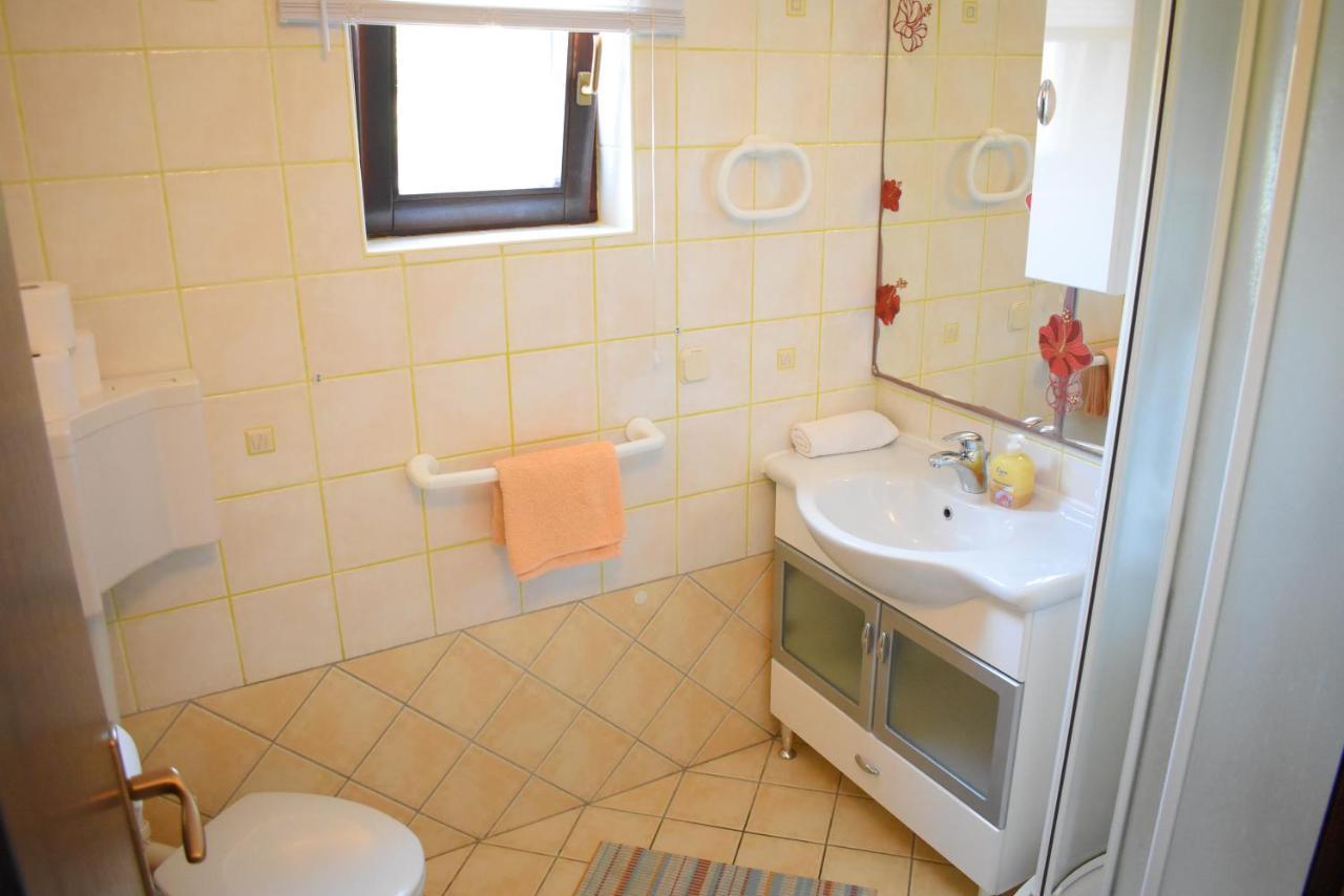 Apartments Pine Diver Пинезичи Экстерьер фото